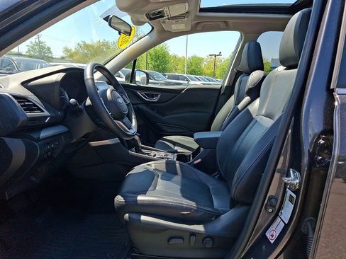 Used 2019 Subaru Forester Limited AWD/4WD image 13