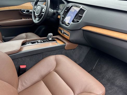 Certified 2023 Volvo XC90 T8 Plus image 18
