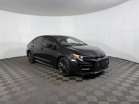 Used 2026 Toyota Corolla SE FWD image 5