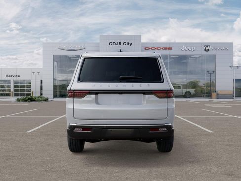 New 2025 Jeep Wagoneer L Series III w/ Premium Group I image 7
