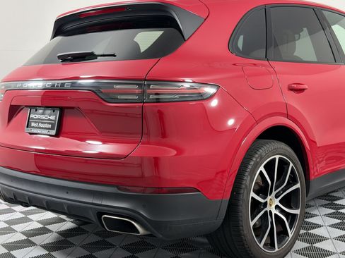 Certified 2023 Porsche Cayenne AWD/4WD image 26