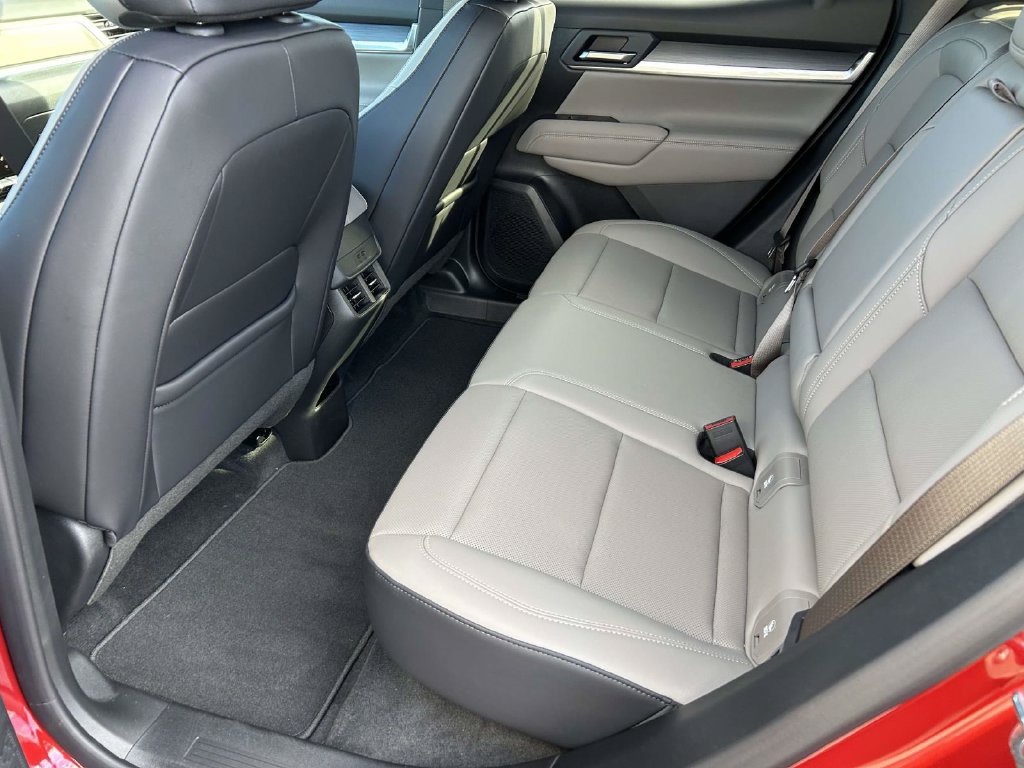 New 2027 GMC Terrain Elevation w/ Elevation Premium Package FWD image 13