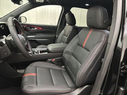 New 2026 Chevrolet Traverse RS w/ LPO, Floor Liner Package image 15