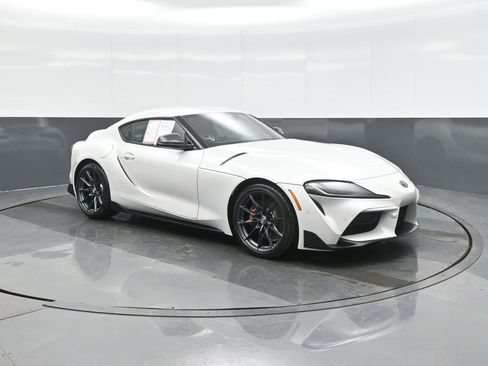 Used 2026 Toyota Supra Premium image 1