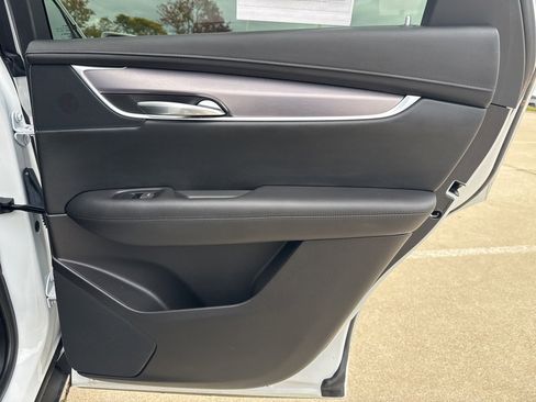 Used 2017 Cadillac XT5 Premium Luxury image 20