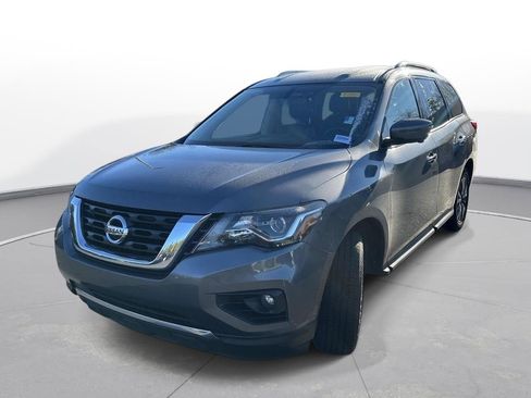 Used 2019 Nissan Pathfinder SL image 2