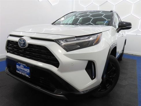 Used 2023 Toyota RAV4 XSE AWD/4WD image 1