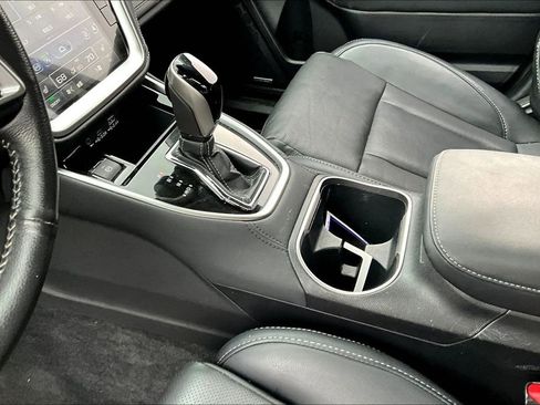 Used 2024 Subaru Outback Limited AWD/4WD image 15