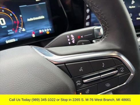 Used 2025 Chevrolet Equinox LT w/ Convenience Package II AWD/4WD image 24