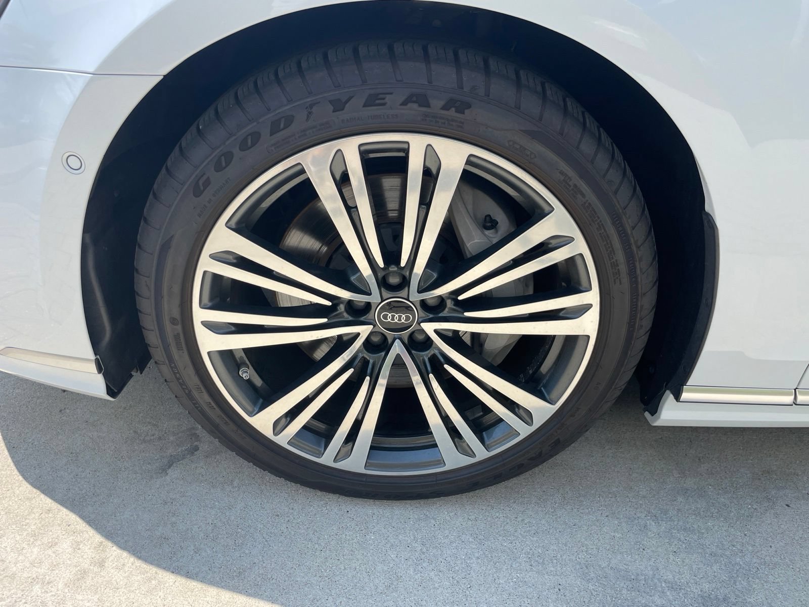 Used 2023 Audi A8 L 3.0T AWD/4WD image 7
