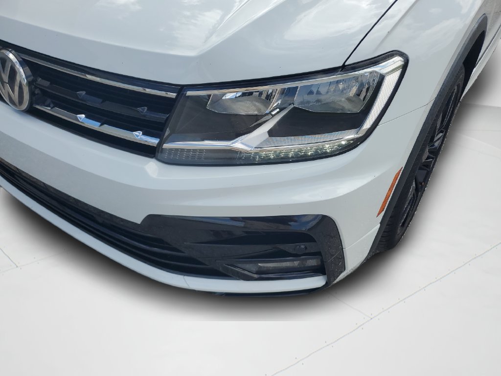Used 2021 Volkswagen Tiguan SE R-Line FWD image 25