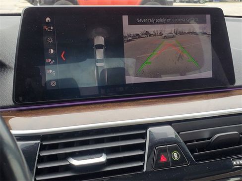 Used 2019 BMW 530i w/ Convenience Package image 24