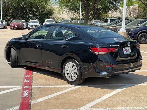 Used 2021 Nissan Sentra S image 6
