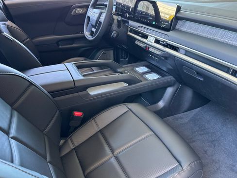 New 2027 Kia Telluride SX Prestige AWD/4WD image 16