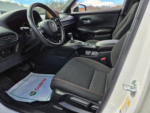 Used 2024 Honda HR-V Sport image 12