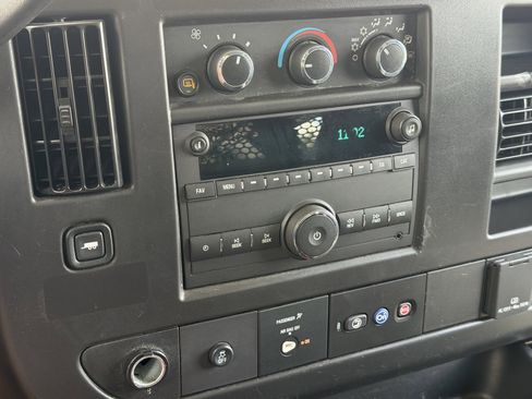 Used 2025 Chevrolet Express 2500 w/ Driver Convenience Package RWD image 15