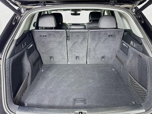 Used 2018 Audi Q5 Prestige w/ Prestige Package image 10