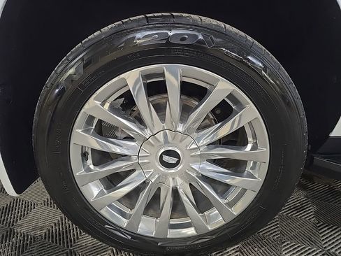 Used 2022 Cadillac Escalade ESV Premium Luxury image 18