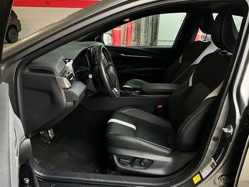 Used 2025 Toyota Camry SE FWD image 10