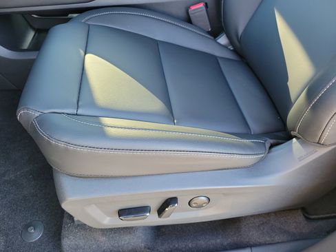 New 2025 Nissan Murano SL image 14