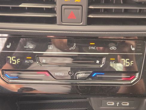New 2026 Volkswagen Jetta SE FWD image 19