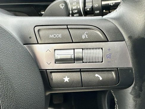 Used 2025 Hyundai Kona SEL image 19