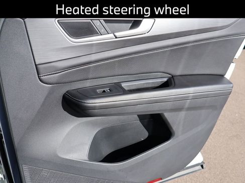 Used 2024 Volkswagen Atlas Cross Sport SE image 17