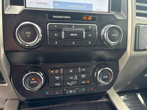 Used 2021 Ford F350 Lariat w/ Lariat Ultimate Package AWD/4WD image 11