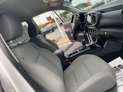 Certified 2023 Toyota Tacoma SR AWD/4WD image 14