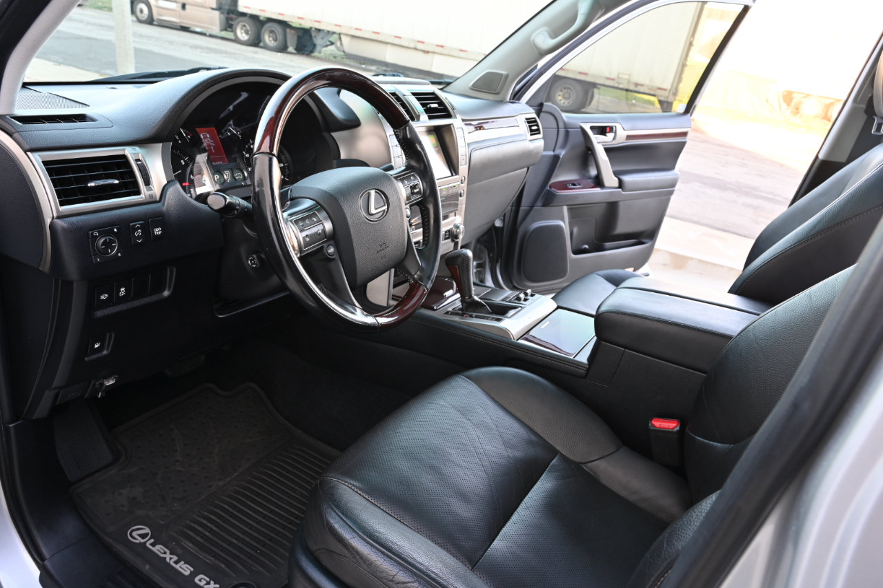 Used 2018 Lexus GX 460 Premium AWD/4WD image 11