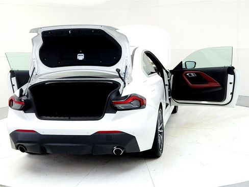 Used 2022 BMW 230i Coupe w/ Premium Package image 11