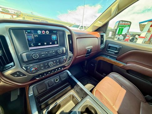 Used 2015 Chevrolet Silverado 2500 High Country w/ Duramax Plus Package AWD/4WD image 13