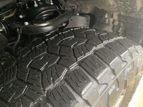 Certified 2025 Lexus GX 550 image 12