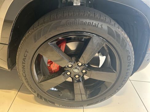 Used 2024 Land Rover Defender 110 X image 25