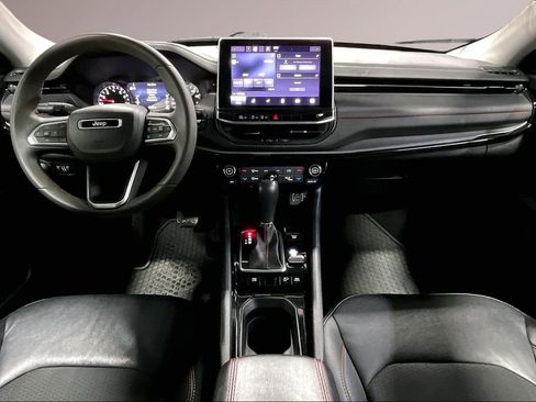 Used 2022 Jeep Compass Trailhawk image 8