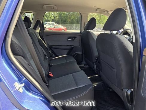 Used 2023 Nissan Rogue SV FWD image 17