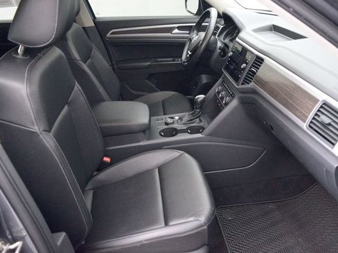 Used 2018 Volkswagen Atlas SE AWD/4WD image 17