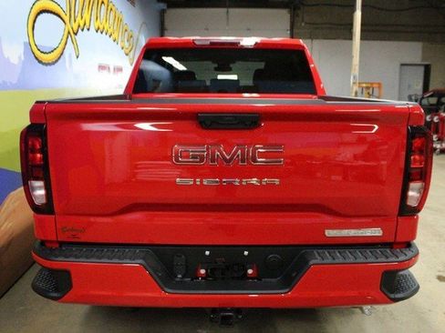 New 2026 GMC Sierra 1500 Elevation image 5