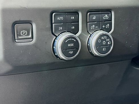 Certified 2022 GMC Sierra 1500 Denali w/ Technology Package image 11