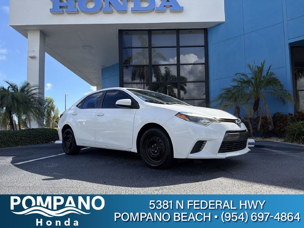 Used 2016 Toyota Corolla LE FWD image 1