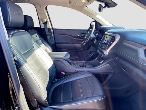 Used 2021 GMC Acadia Denali w/ Denali Technology Package image 31