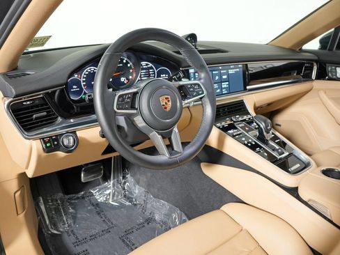 Certified 2020 Porsche Panamera 4S AWD/4WD image 4