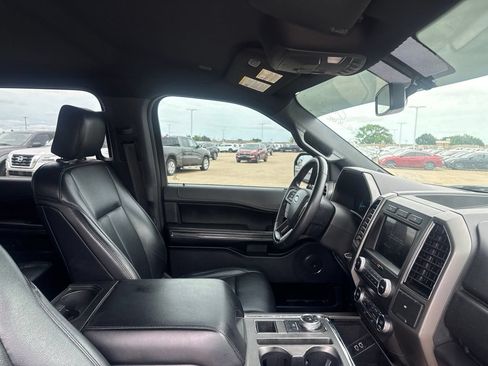 Used 2019 Ford Expedition XLT w/ Equipment Group 201A RWD image 30