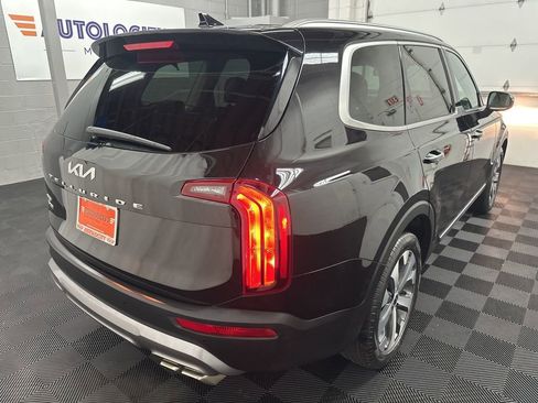 Used 2022 Kia Telluride S image 10