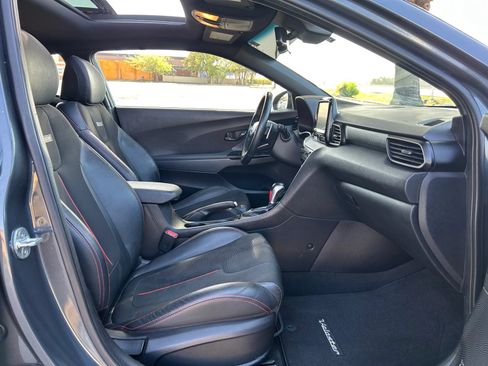 Used 2020 Hyundai Veloster 2.0 Premium FWD image 32