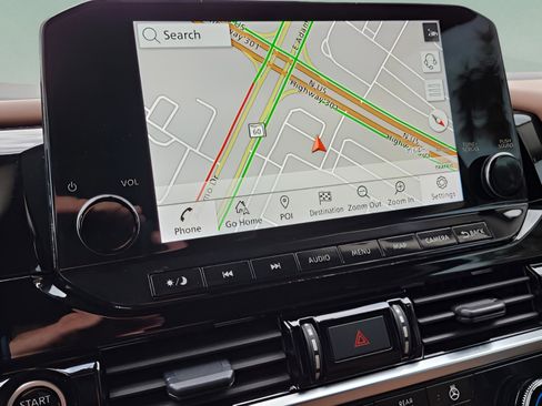 Used 2024 Nissan Pathfinder Platinum w/ Cargo Package image 30