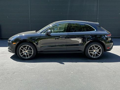 Certified 2026 Porsche Macan AWD/4WD image 2