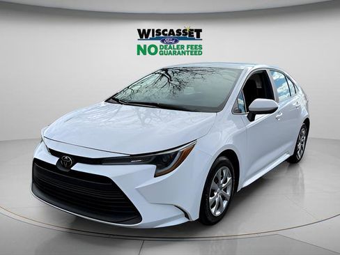 Used 2024 Toyota Corolla LE FWD image 17