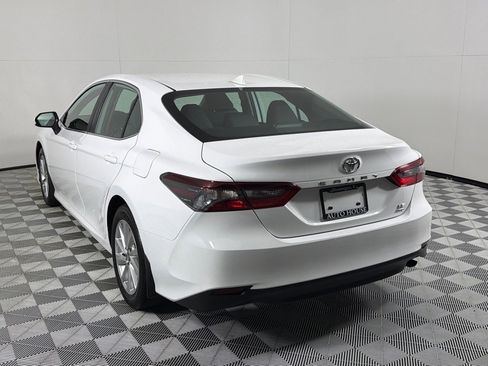 Used 2023 Toyota Camry LE AWD/4WD image 7