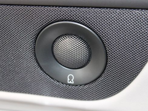 New 2026 Lincoln Nautilus Reserve AWD/4WD image 40